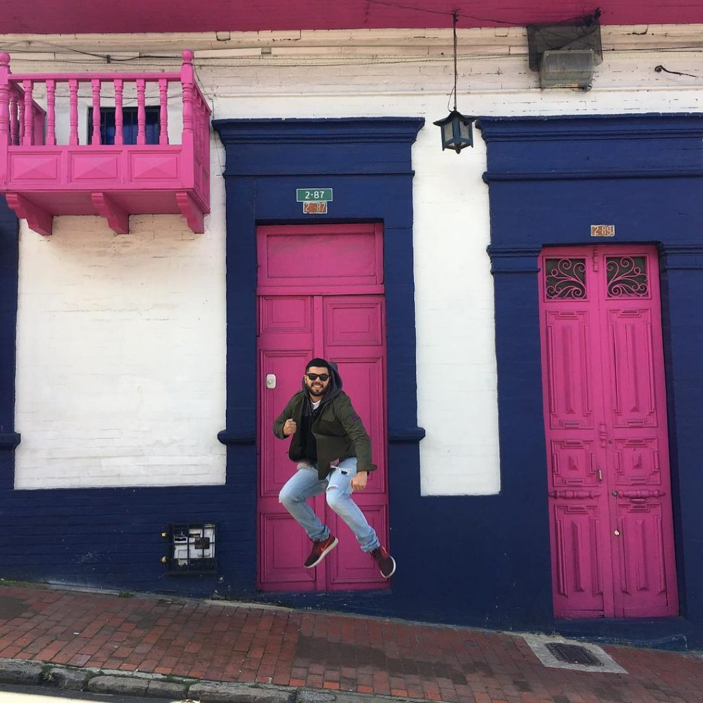 #ElViajeDelJaguar #iamtb ???????? #Colombia. #bogotá y La Candelaria ・ ???????? Estoy empezando a querer…