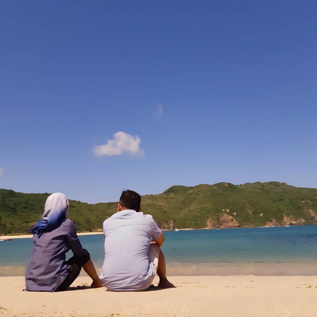 meskipun kita tidak akan pernah tahu ending setiap kisah perjalanan kita, semoga tidak terlambat&hellip;