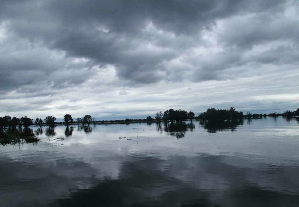 Going around here in cambodia! #cambodiavision #travelrepost #travellingshare #travel #traveladdict #TravelAwesome #bnesimppl #photooftheday #explorealberta&hellip;