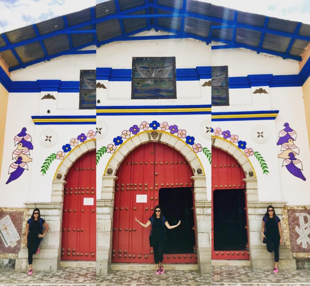 Antioquía, Huarochirí, Perú. El pueblo que ha sido pintado totalmente de colores y predominan&hellip;