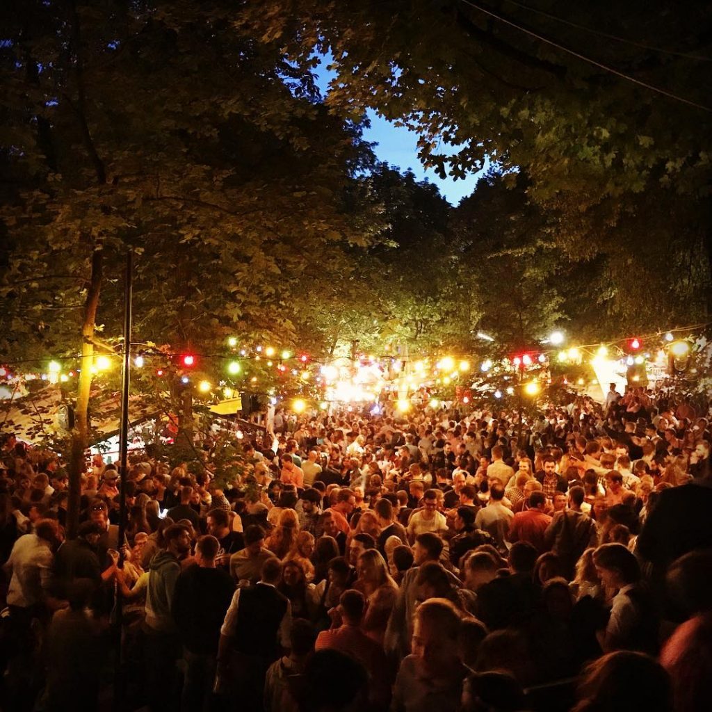 One beer, one love #bergkirchweih who agrees ? #beer #germany #beerfest ️