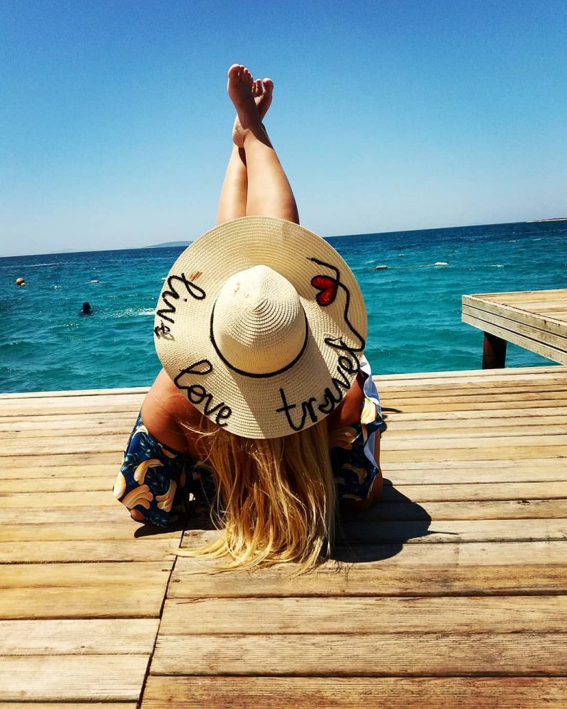 What a wonderful world . . . . #travelblogger #travelrepost #traveller #world #wonderful #wonderwoman&hellip;