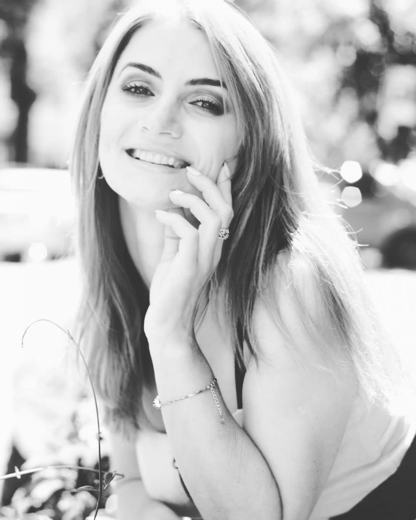 Летние фото – особенно!!!… радуют зимой _______________________________ #blackandwhite #чернобелоефото #missthatdays #sunnyday #moments #summer #summertime&hellip;