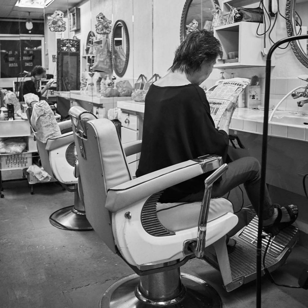 Leisure in the #barber shop. #travel #travelphotography #beardtrim #clean #malaysia #cityscape #humanity #culture #thediscoverer…