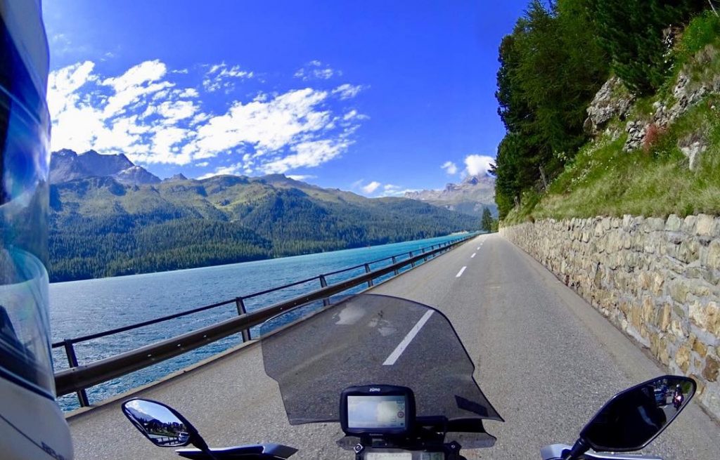 Silvaplana, Szwajcaria???????? #silvaplanalake #silvaplana #switzerland #lake #2017 #memories #alps #mountains #motorcycle #twowheels #motorcycletrip #yamaha…