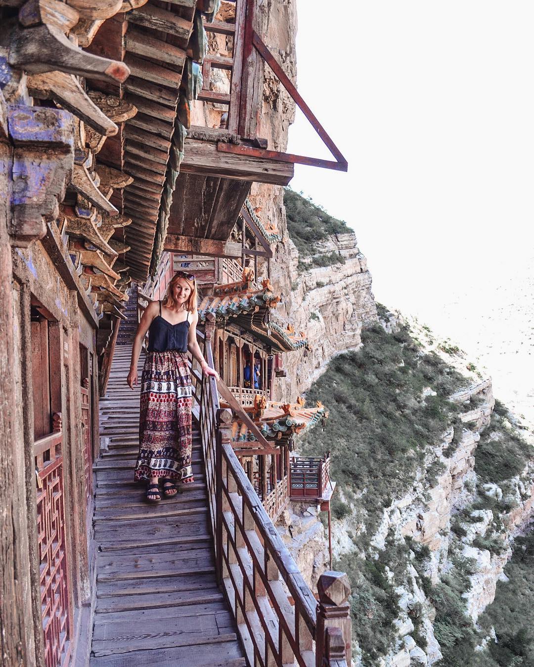 The hanging temple close to Datong is build in the vertical scarp ...