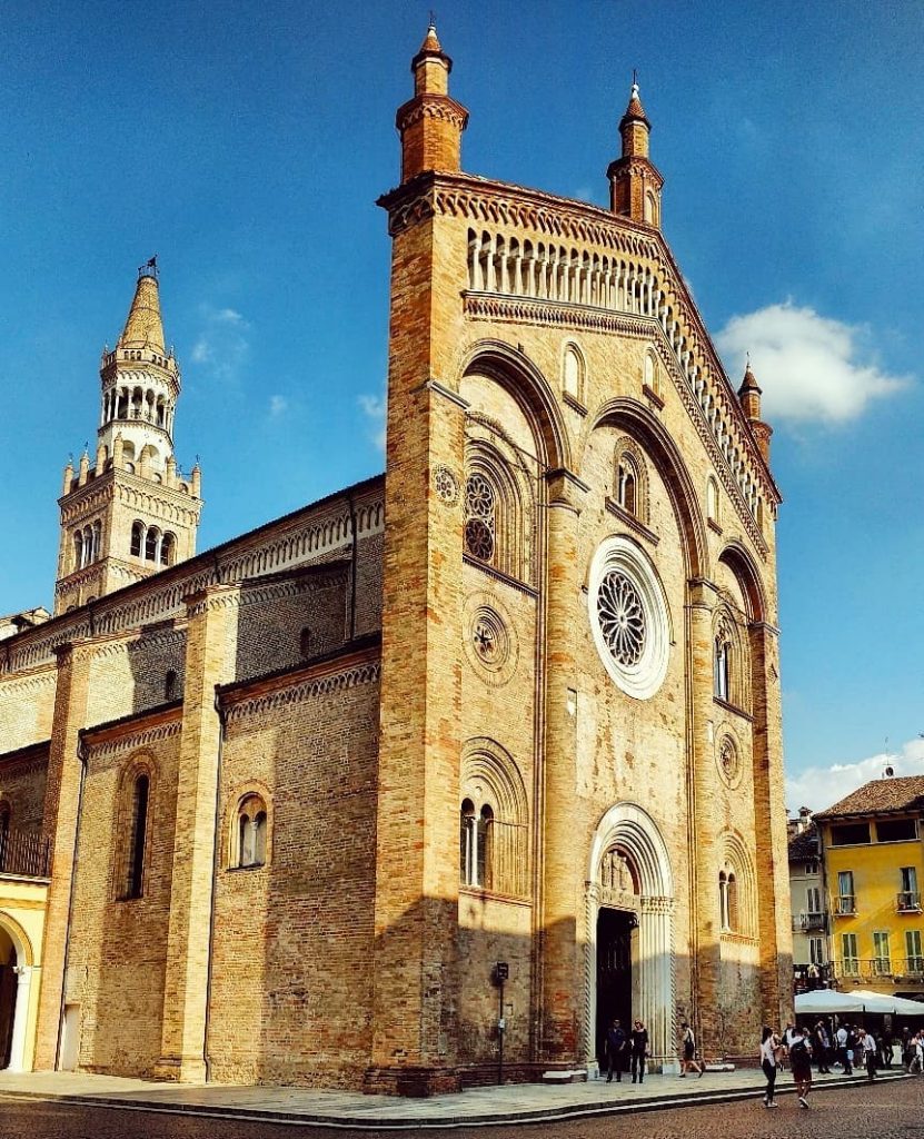 Piazza del duomo – Crema ???????? #italy #igworldclub #wonderful_places #wonderful #myplace #travelingram #cityphotography #city…