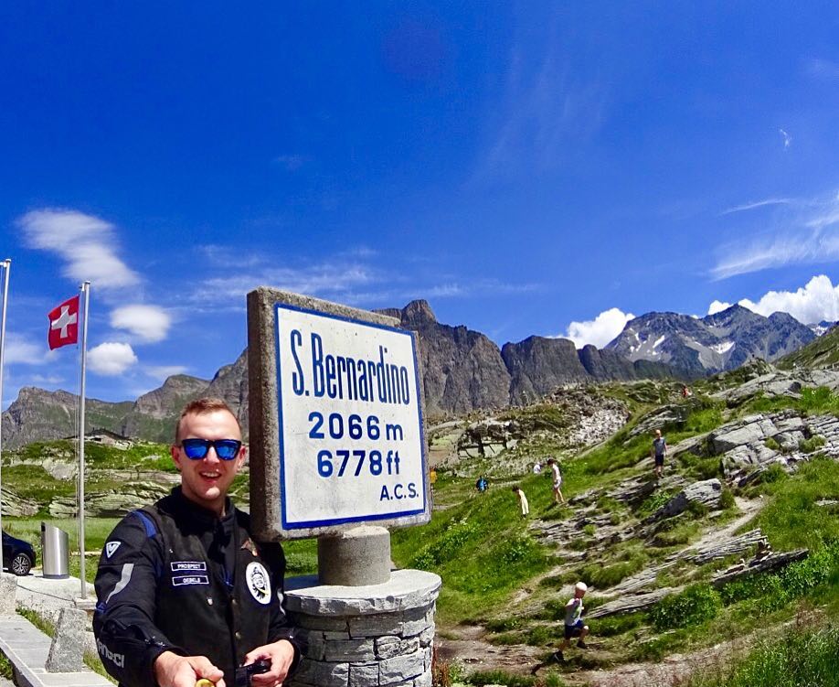 San Bernardino, Szwajcaria???????? #sanbernardino #switzerland #sonyx1000v #2017 #memories #alps #mountains #motorcycle #twowheels #motorcycletrip #yamaha&hellip;