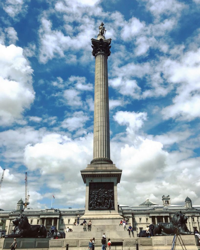 Trafalgar Square looking beautiful in the summer ???????? • • • #trafalgarsquare #nelsonscolumn #london&hellip;
