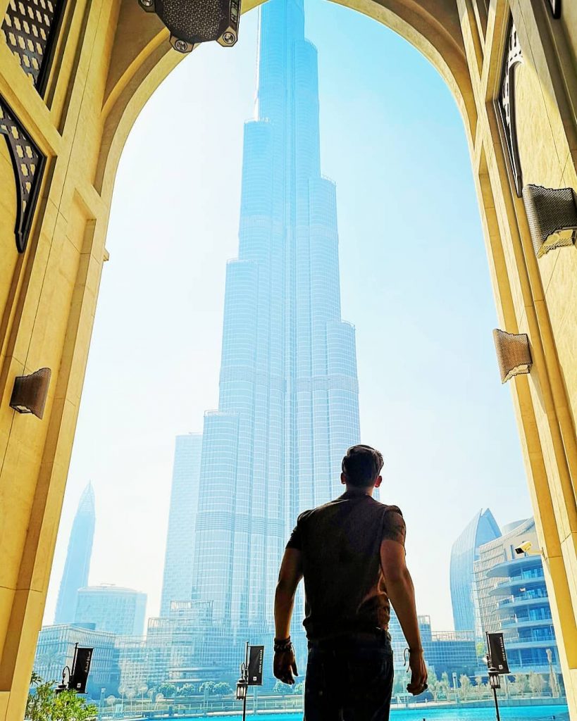 Hello the biggesy one . . . . #dubai #dubai_mall #visitdubai #dubaitravel #mydubai #dubailife&hellip;