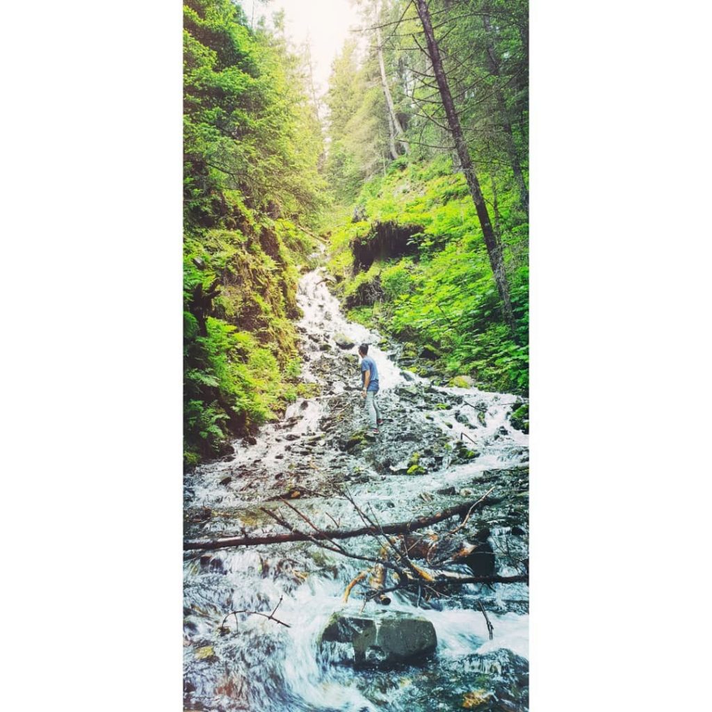 Explore the . . . . . #seward #alaska #travelblogger #traveling #traveler #travellife #travelworld&hellip;