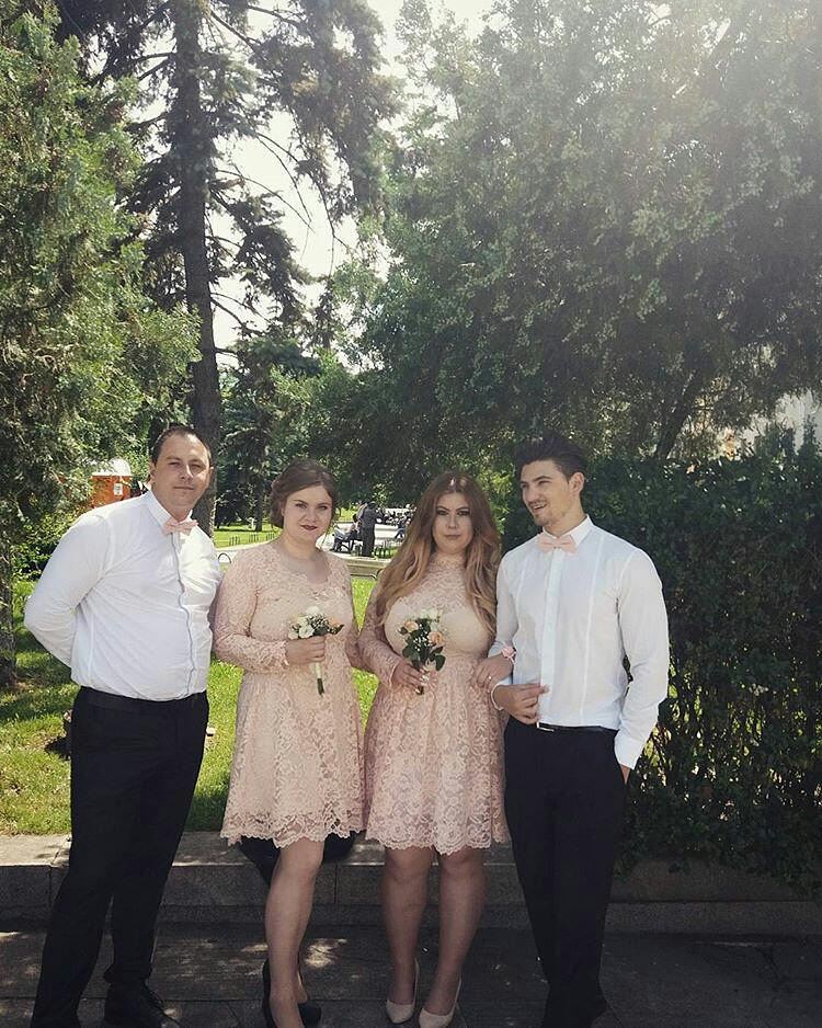 #bridesmaids #groomsmen #happy #bestday #bnesimppl #bridesmaids #girlslovetravel #globelletravels #boyfriend #bestoftheday #lovemyboy #explore