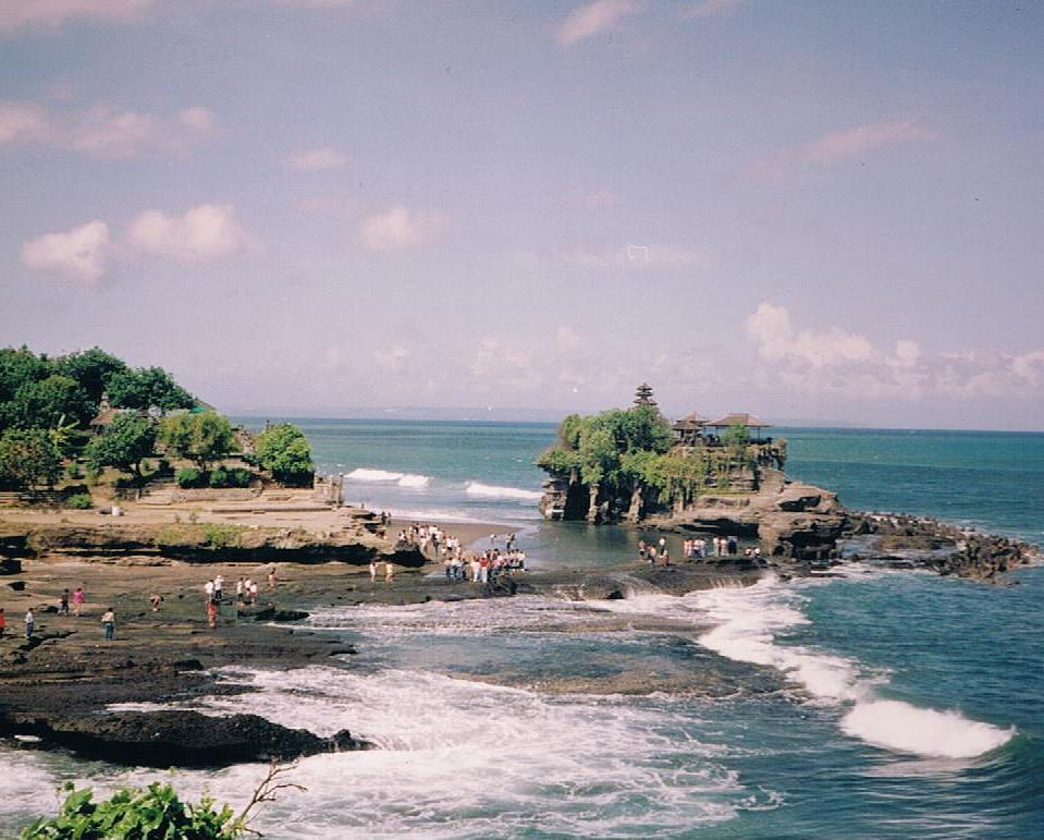Bali Tanah Lot #myfirstravel #travelblog #trip #travel #viajerosporelmundo #viajeros #traveller #travelpic #travelingran #travelviews #bali…