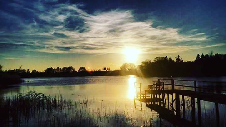 Coś się kończy, coś #wspomnienia #memories #zachódsłońca #pięknechwile #kochamtomiejsce #brilliantmoments #loves_poland #travel #Binowo #Poland…