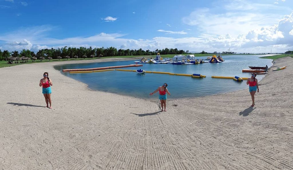 Let’s play! ‍️ #waterpark #watersport #longboard #manmadelake #itsmorefuninthephilippines #igdaily #photooftheday #summer2018 #camsur #boardshortskindoflife #summerdaze…