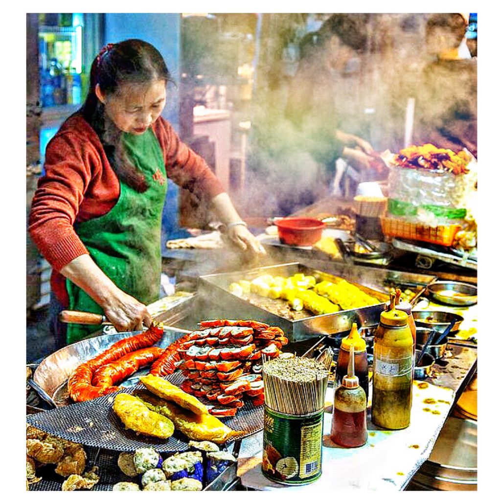 Пост об уличной и вообще еде Гонконга ???????? Итак…В каждой стране есть свои национальные&hellip;