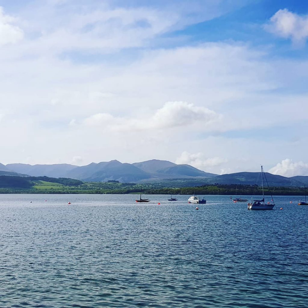 Throwback to being by the sea . #seaside #beach #beaumaris #boats #sunshine #summer #hills…