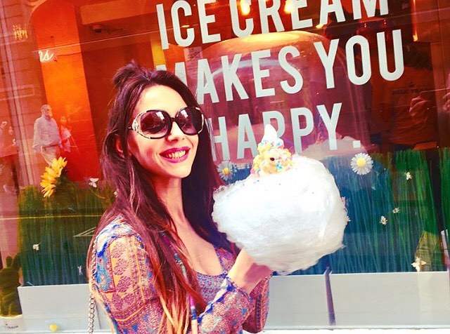 ICECREAM ???????? Makes you happy! #icecream #unicone #unicorn #london #sparkle #blingbling #love #wearetravelgirls #globalwanderladies&hellip;