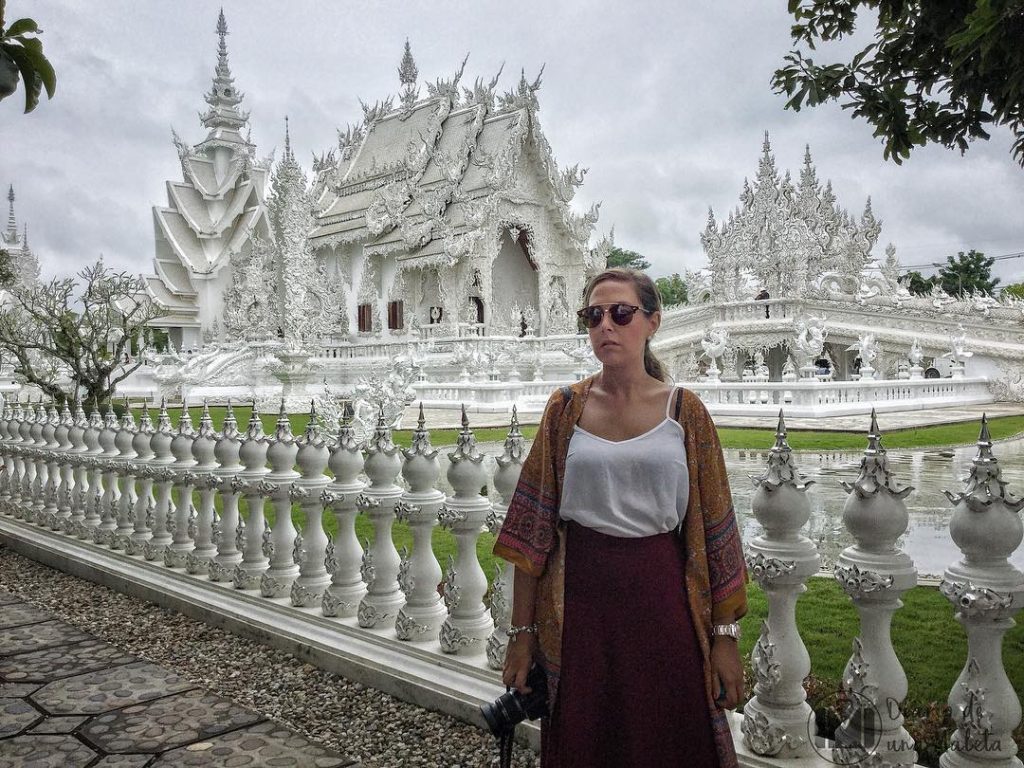 Wat Rong Khun o Templo Blanco es un templo contemporáneo ubicado en el norte…
