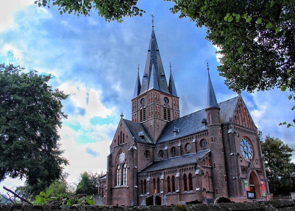 Take Me To Church #church #catholic #yorangutan #gurushots