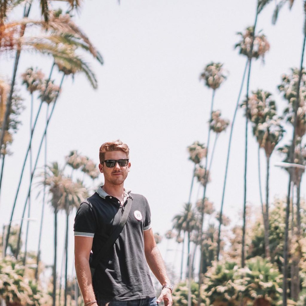 Walking around Beverly Hills #california #losangeles #beverlyhills #bnesimppl