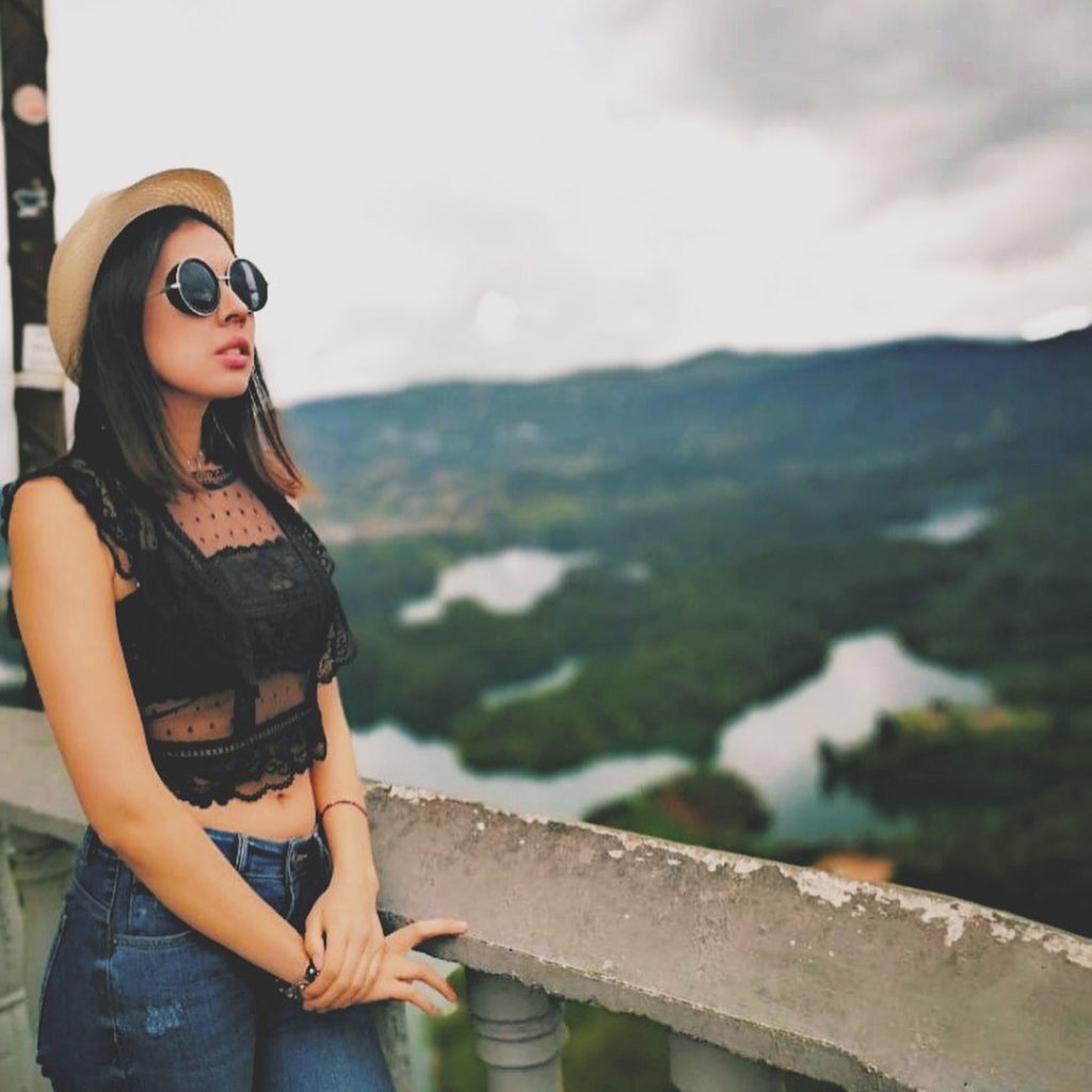 But I’m just a soul whose intentions are good. #Colombia #travelphotography #travelholic #travelgirl #traveller…