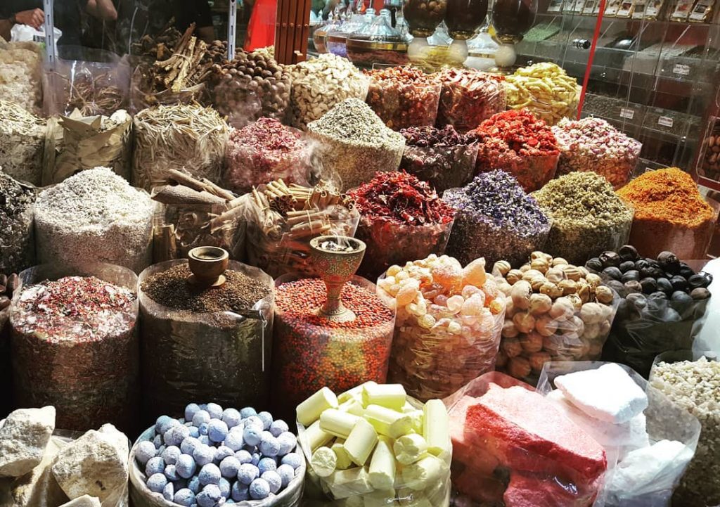 #iamtb #travelrepost Zoco de las Especias, Dubai #trip #travelviews #travelblogging #travelingran #travelblogger #travelblog #travelblogginghashtags&hellip;