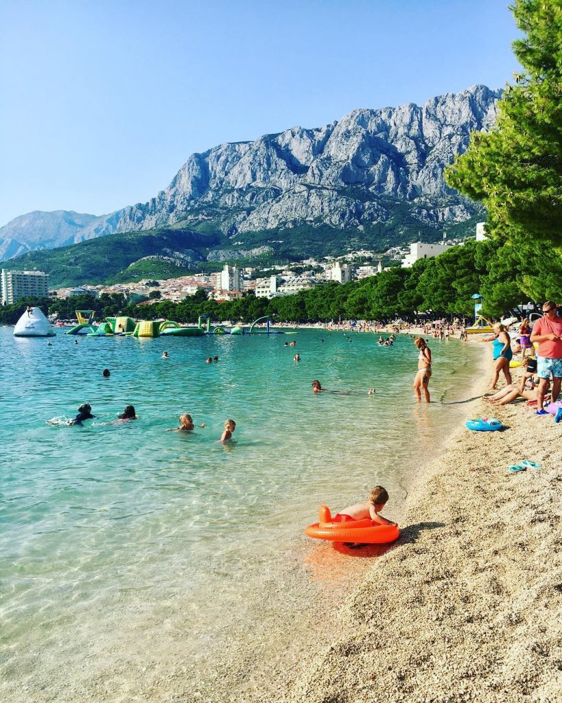 Makarska, Chorwacja ???????? #makarska #croatia #makarskariviera #adriaticsea #2018 #thebestplaceintheworld #holidays #trip #triplovers #travelers #lovetravel&hellip;