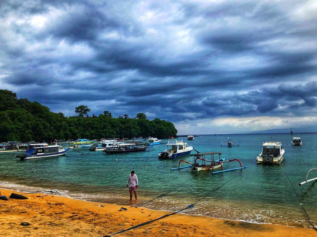 When you are in love with the Ocean ————————————— DiscoverMyJourneyAroundThe‍️ #discoverlist #bali #baliindonesia #ubud&hellip;