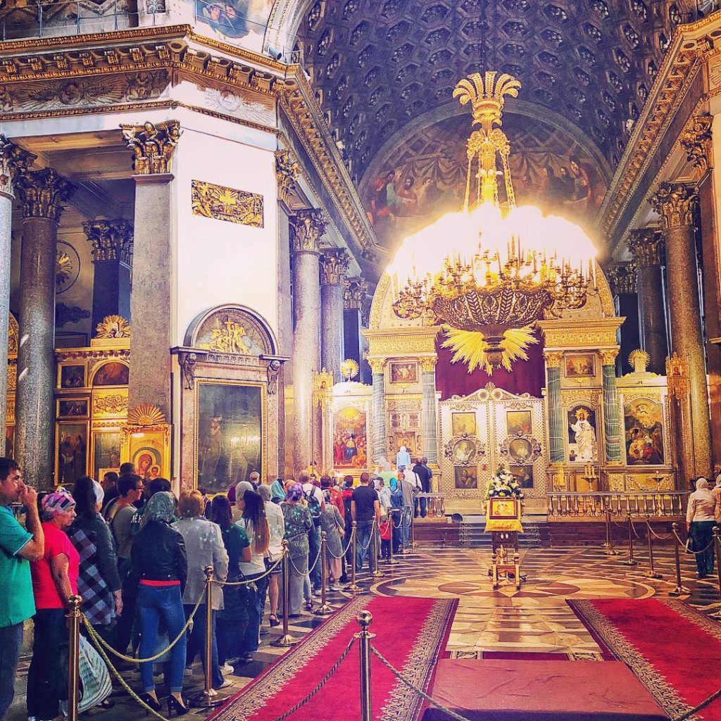 Inside the Kazan Cathedral. ️