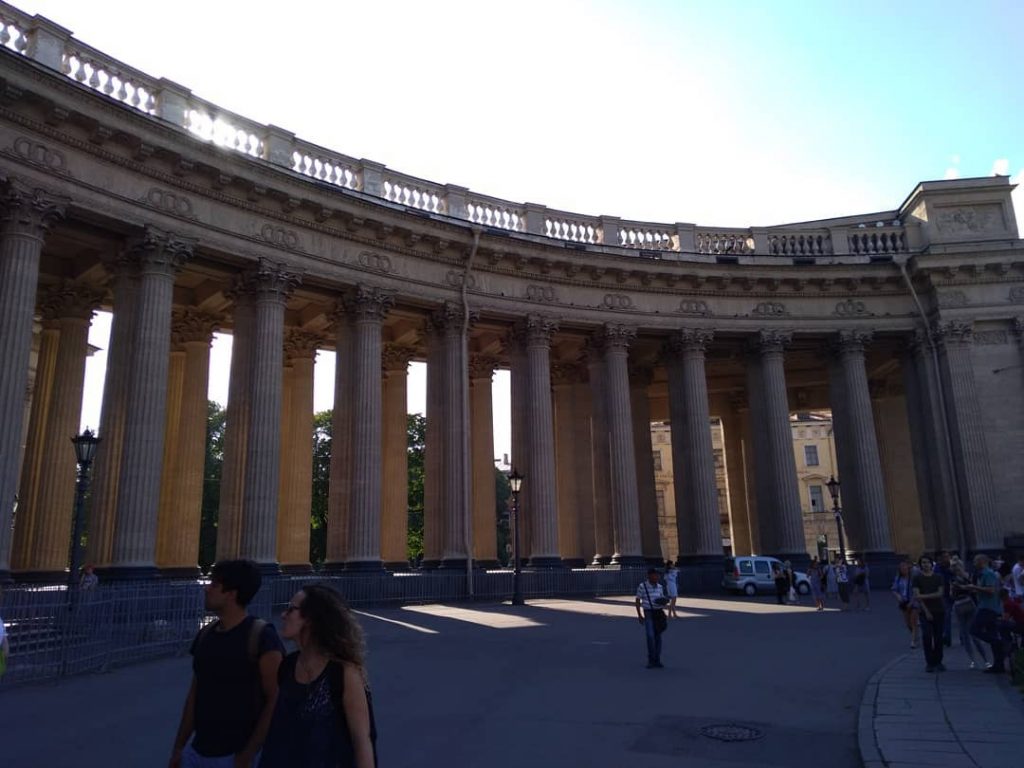 #travel #travelphoto #travelblogger #peterhof #sanktpeterburg #Russia #color #sammer #travel #nature ~ ~ ~ #instadaily&hellip;