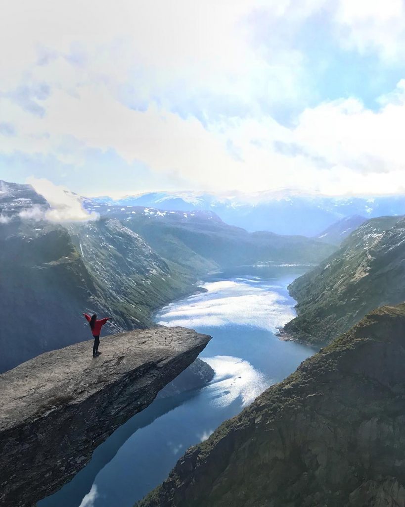 A dream come true #trolltunga #языктролля #norway???????? #норвегия #travelgirl #travelblog #travelguide #travelblogger #travelinspiration #hikingnorway&hellip;