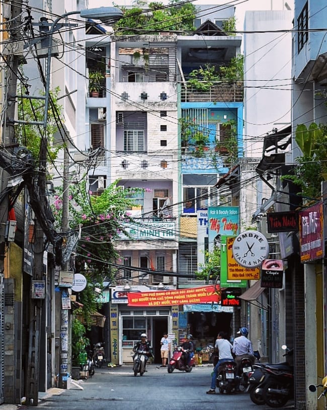 Little Streets ???????? #Vietnam #saigon #hcmc #hochiminhcity #베트남 #풍경