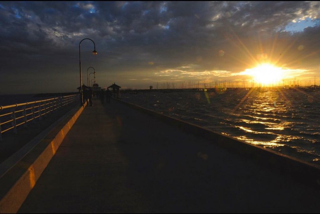 Evening Melbourne, gazing over the sea️ Location: Port Phillip Bay, Victoria, Australia #liveloveartange #bnesimppl