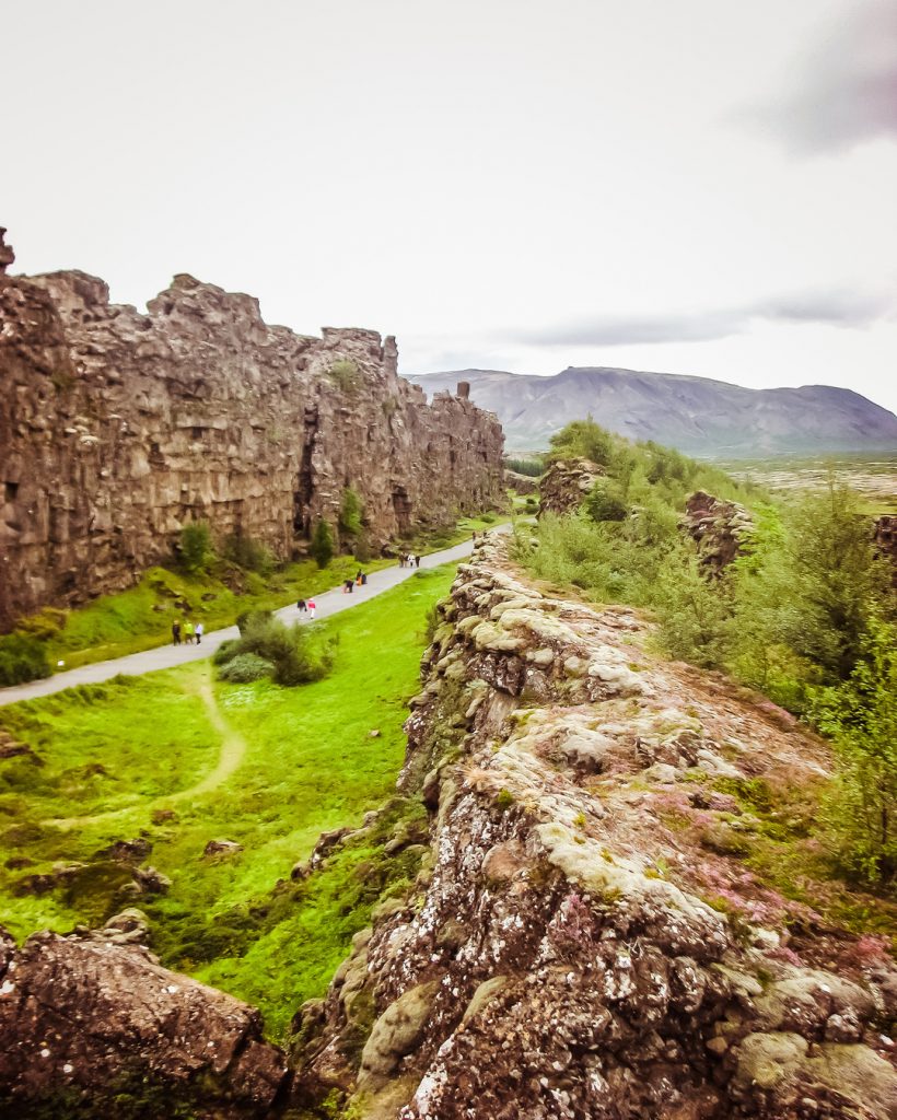 Parco nazionale Þingvellir, Islanda ???????? (ENG⬇︎) Questo parco è stupendo ha un bellissimo sentiero&hellip;