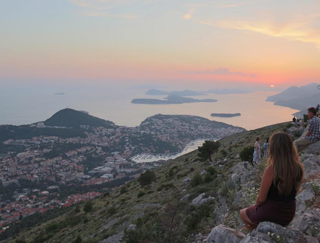 We arrived to the top of the mountain about 30 minutes before sunset, found…