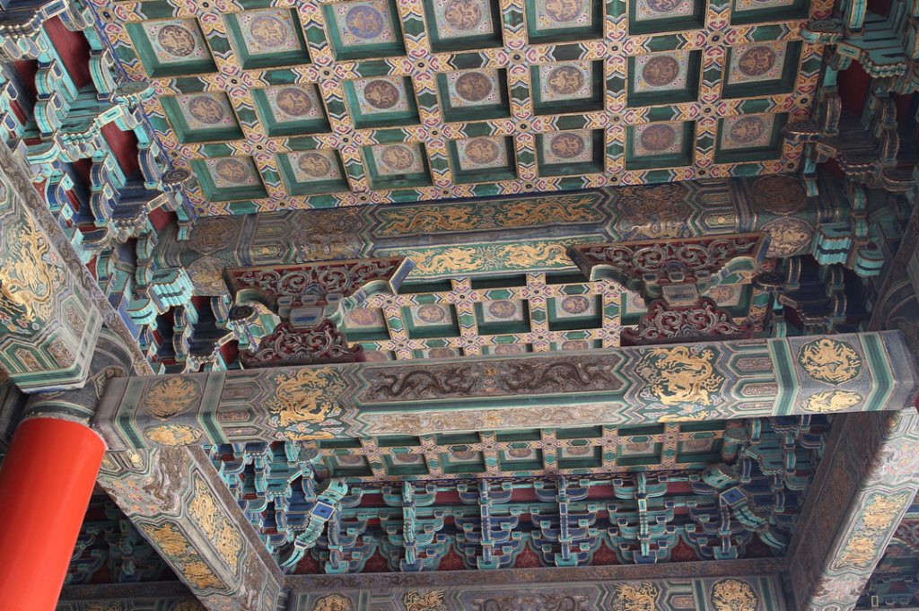 Intricate structure and decorations of the Forbidden City. #throwback #travel #tourist #friends #travelphotography #photography&hellip;