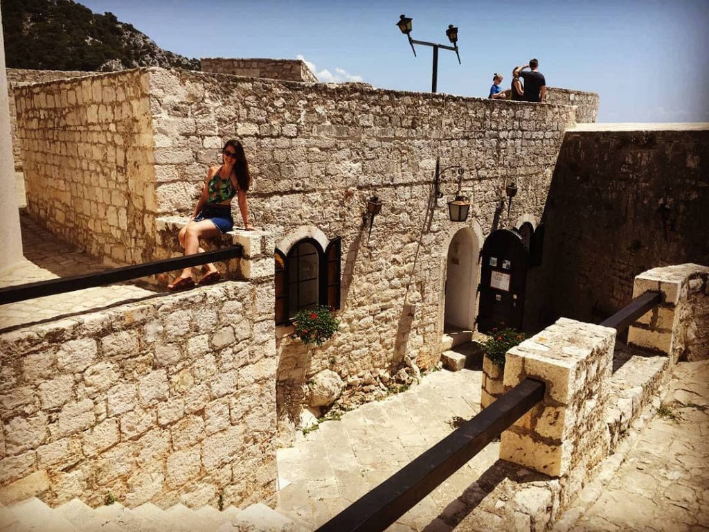 ???? #tbt #hvar #hvarisland #loveisland #croatia #croatia_photography #timeoutcroatia #visithvar #spanjolafortress #travelrepost #travelling #ferias2018 #junho2018&hellip;