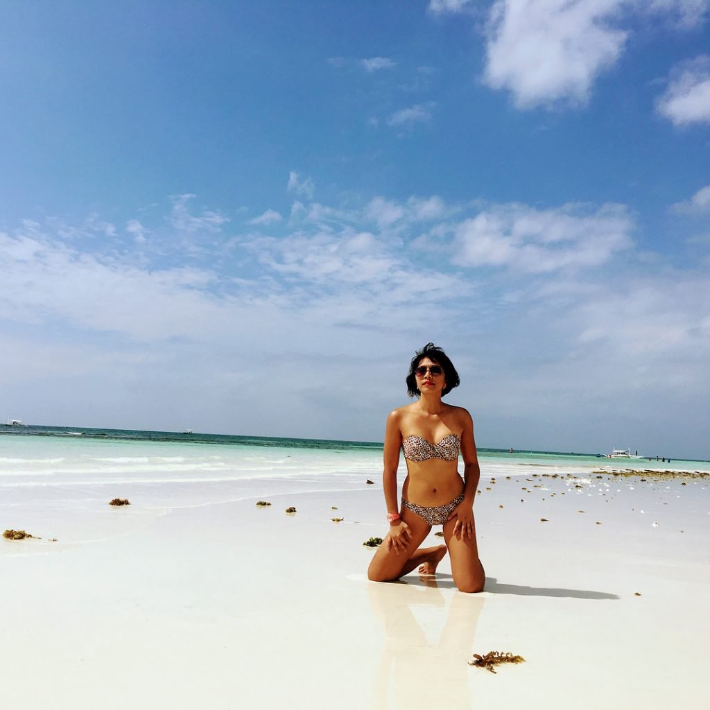 Sand pictorial?? I’m definitely missing the #bohol #mingmingtraveljournal #lakwatserangpusa #beachph #beach #bluesea #seashore #sand…