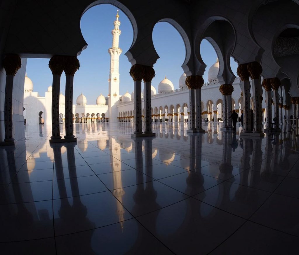 Today we did a one day trip to Abu Dhabi mosque. I loved the…