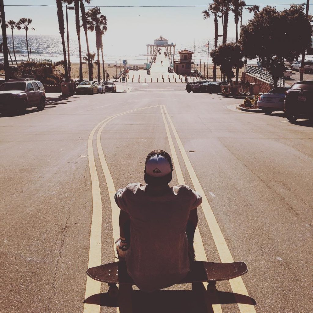 Le calme avant la tempête⏳ #quiksilver #surf #skate #california #travelphotography #beach #sun #manhattanbeach #view&hellip;