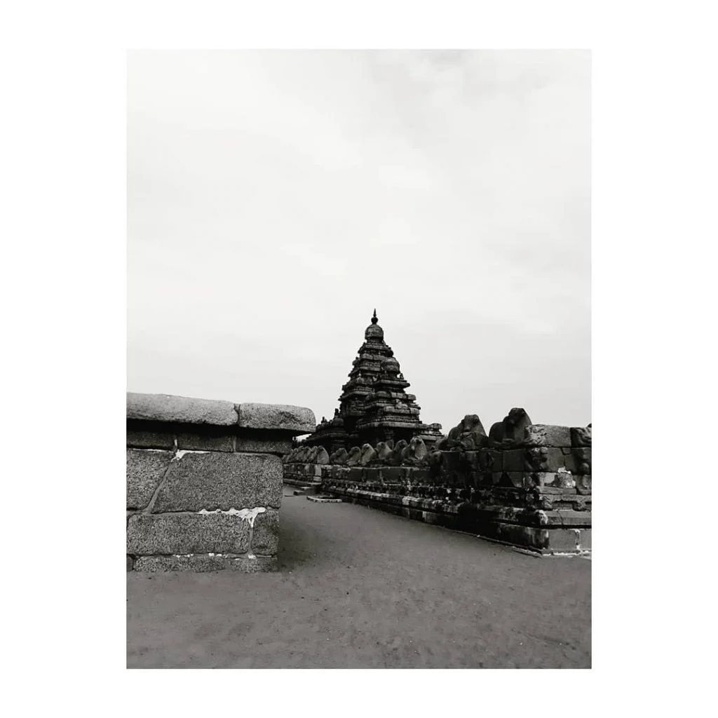 L O S T. #mytraveldiaries #Triptoindia #triptosouthindia #traveldiaries #travelblogger #traveller #Discoverindia #beautifuldiaries #Chennai #shoretemple&hellip;