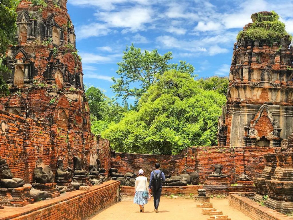 Exploring Ancient Ruins ???? . . . . . #ayutthaya #thailand #asia #nature #naturelovers…