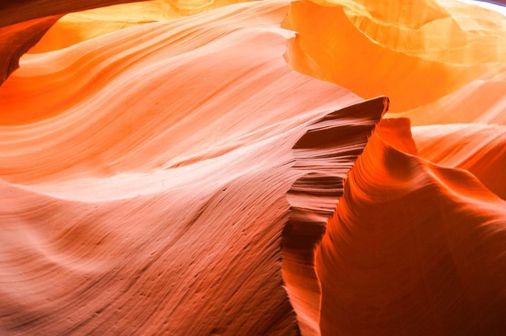 Connaissez-vous Antelope Canyon en ARIZONA, USA ? Ça s’appelle canon et fente, ce qui&hellip;