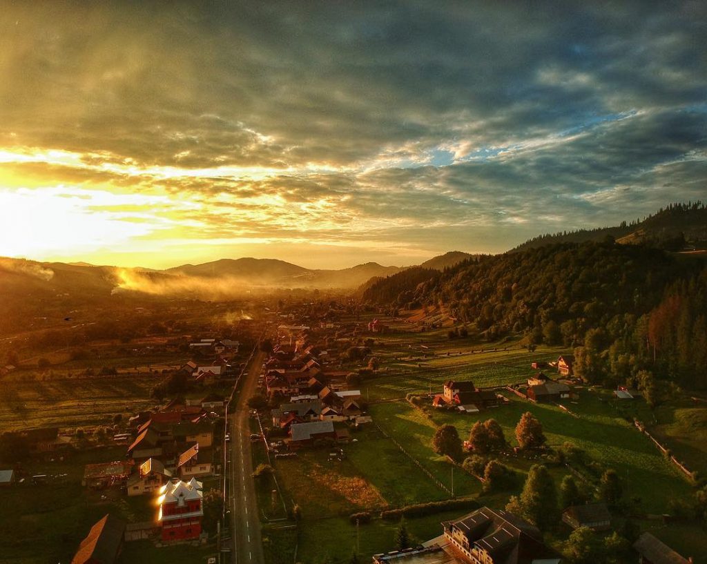 Epic sunset is epic • • • • • • #backpacking #DroneFly #DronesDaily #DroneJunkie&hellip;