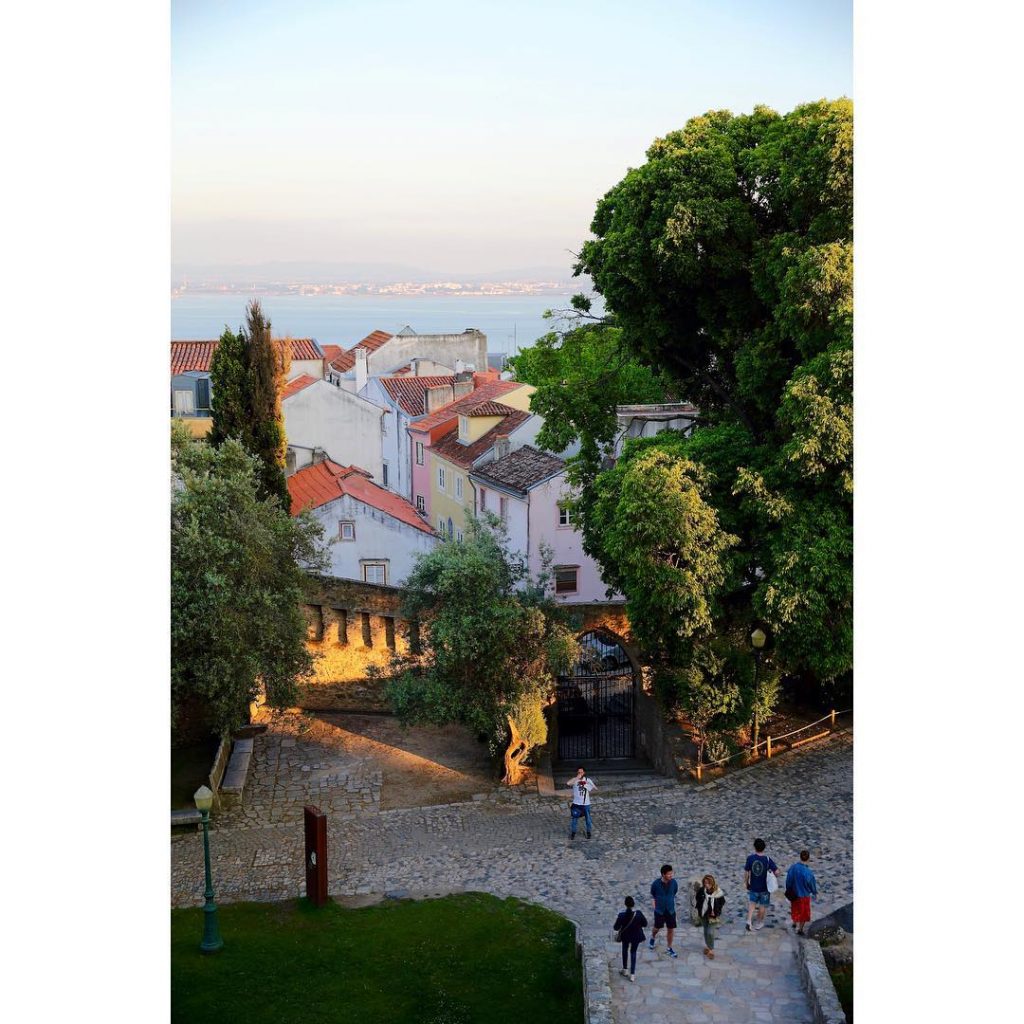 #лиссабон #lisbon #португалия #portugal #photoholic #европа #фотопрогулка #canon_photos #photography #фотосессия #тревел #travelblogger #travelask #nexttravelgoals&hellip;