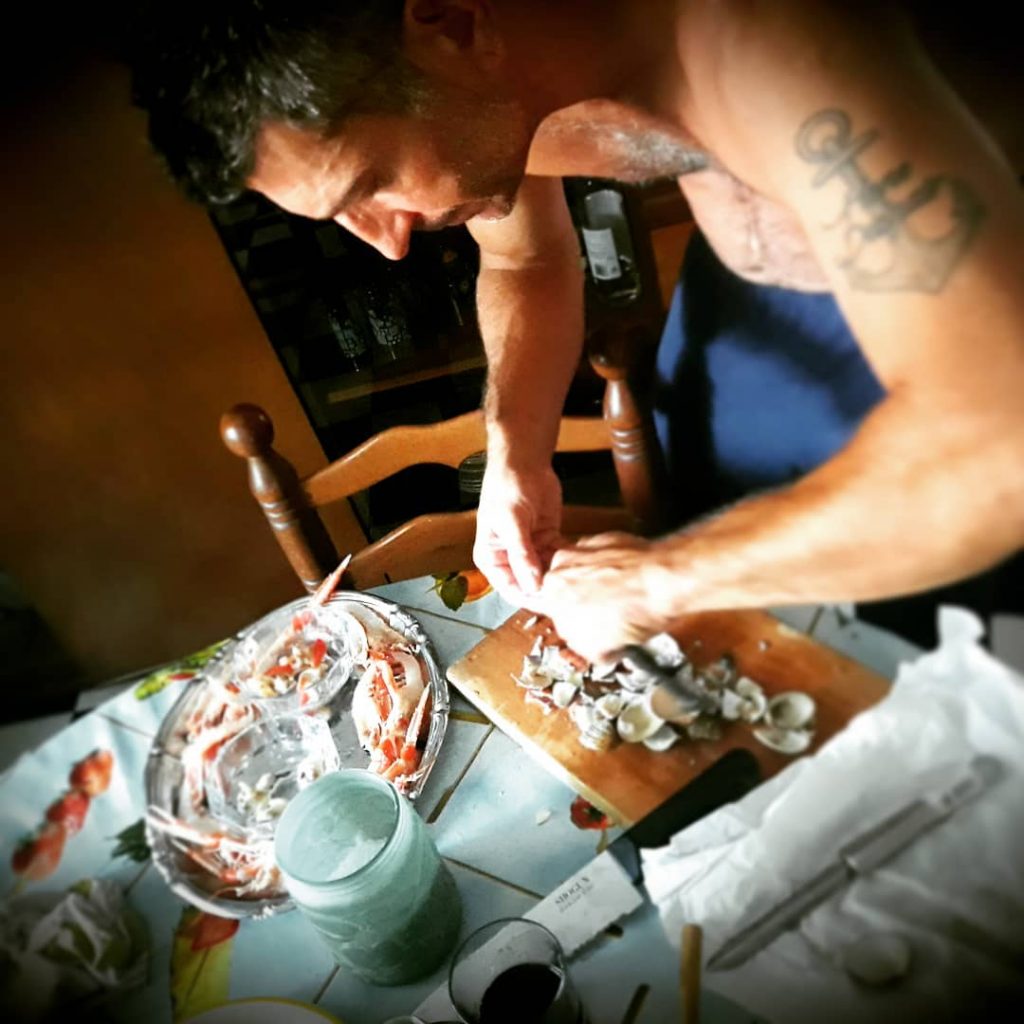 I love when he cooks! ????????????‍ KlaRo ????????/???????? #klarodreams #sunnyday #summer #travelling #traveling #travellers&hellip;