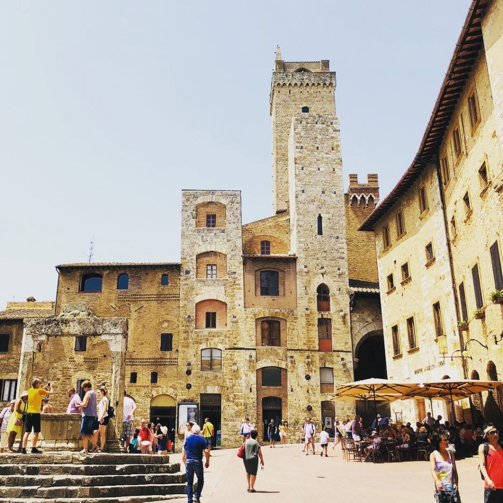 They call it medival Manhattan. ???? ???? ???? #instatrip #traveleurope #discovertuscany #tuscany #italy #visittoscana&hellip;