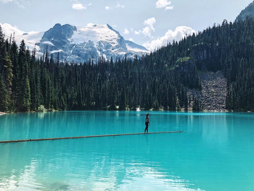 Walking on glass! Long awaited Joffre Lakes best tour guide @antio11 . . .&hellip;