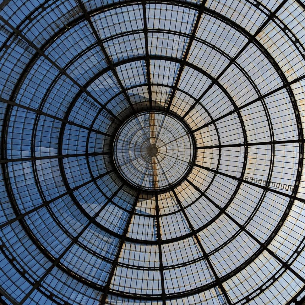 #nofilter #italy #colour #colours #milano #milan #googlepixel #pixelart #pixel #design #linesandshapes #architecture #architecturephotography #travelling&hellip;